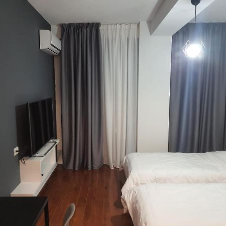 Modern Apartment Korca 3 Екстер'єр фото